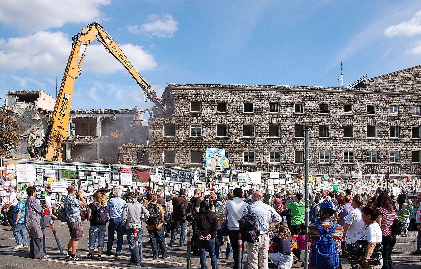 Human protesters demonstrating against Stuttgart 21 in September 2010.