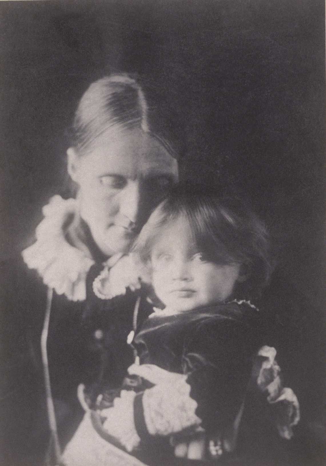 Julia Stephen, Virginia's mother, with a young Virginia.