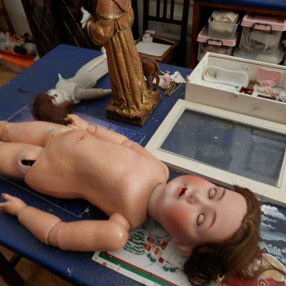 Doll repair shop discount