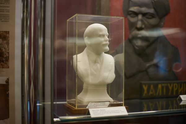 A bust of Lenin made from sugar.