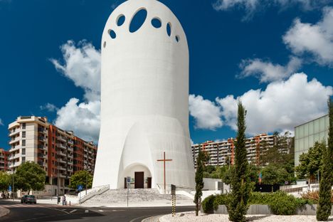 Santíssima Trindade Church