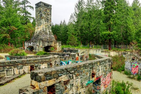 Deertrail ruins.