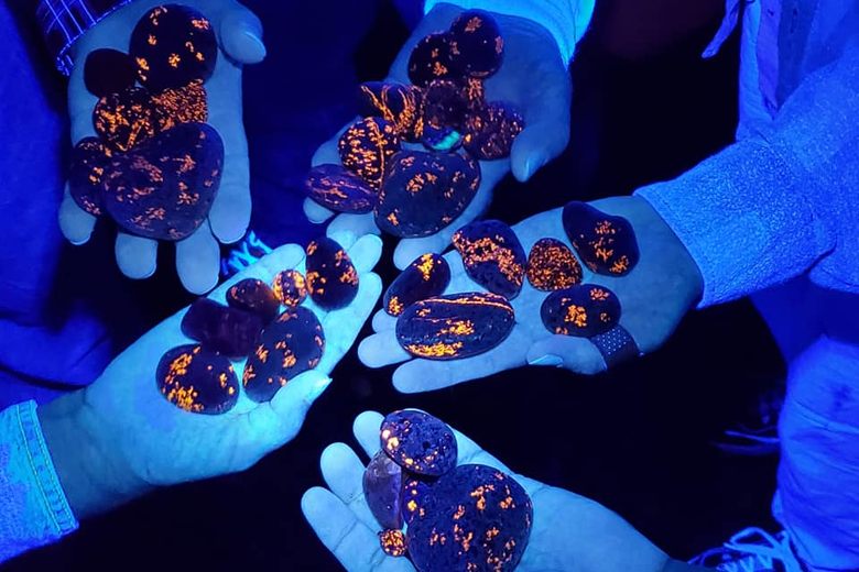 Rocks That Glow Under UV Light Can Be Found On The Great Lakes' Shores