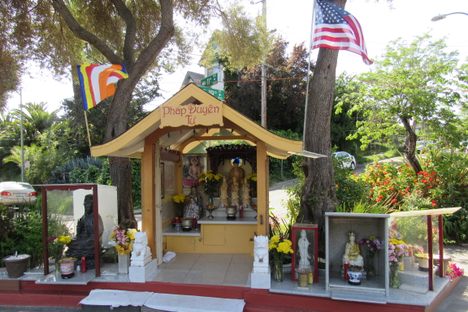 Phap Duyen Tu: The Buddha Shrine of Oakland