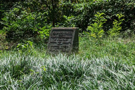 Hoo-Hoo Monument