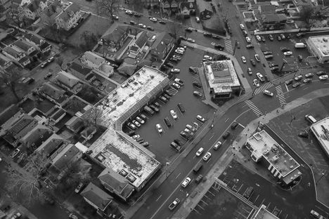Aerial photo of 1440 Forest Avenue