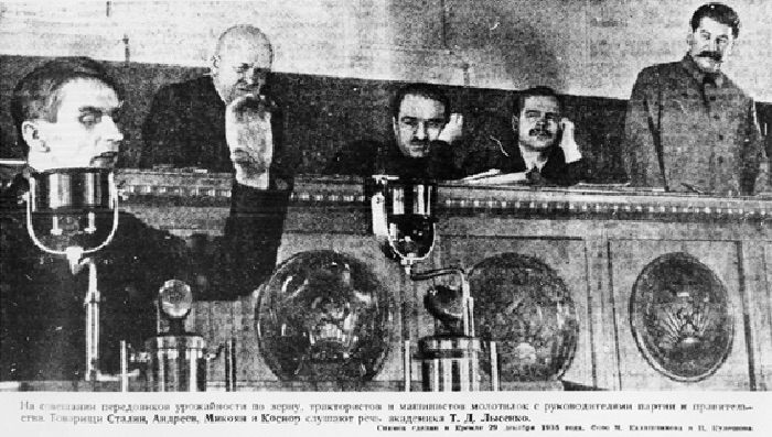 Lysenko speaking at the Kremlin, 1935. Joseph Stalin stands on the right.