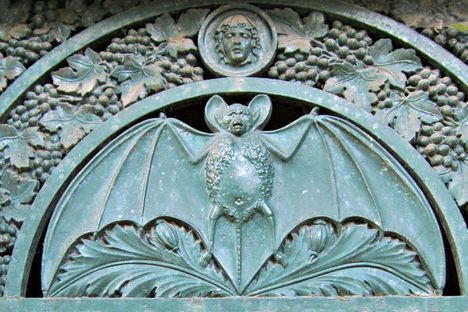 Bats and Vampiric Lore in Père Lachaise Cemetery