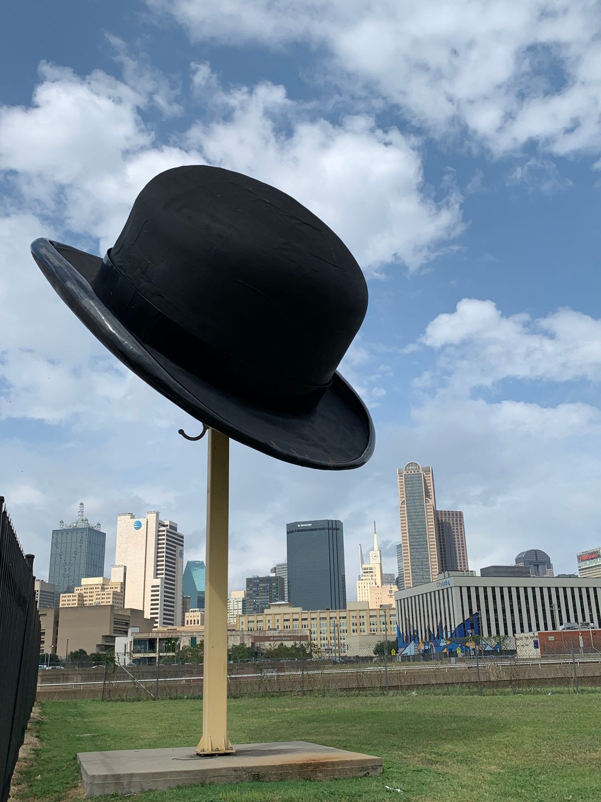 Top hat dallas store