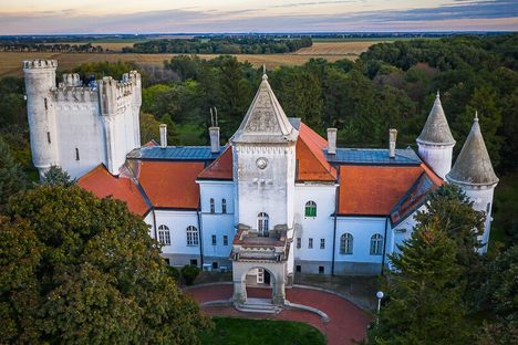 Fantast Castle