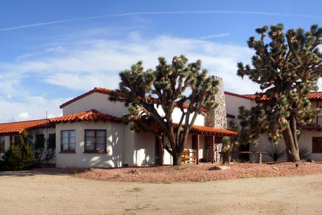 Walking Box Ranch front view