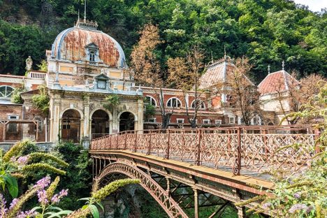 Imperial Austrian Baths "Neptune”