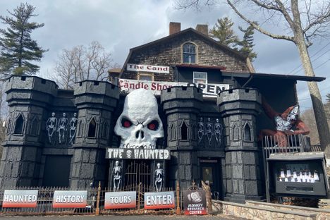 Haunted Candle Shoppe of the Poconos