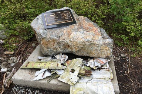 Memorial plaque for the pilots.
