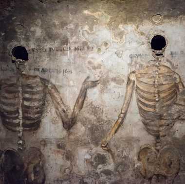 Skulls of nobles and the clergy were placed in niches in the walls, and their bodies painted around them.