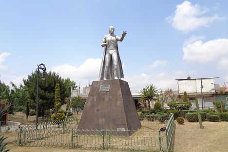 Statue of El Santo located a few meters from the museum.