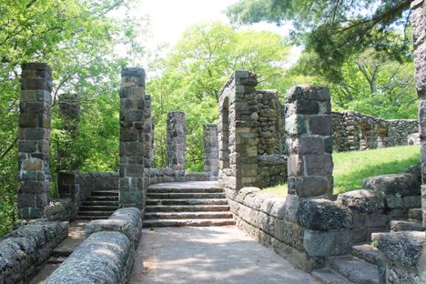 The ruins at Schoolmaster Hill