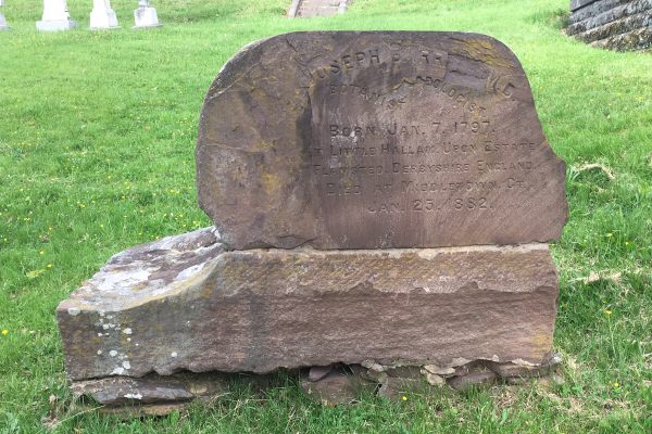 The front of Barratt's grave.
