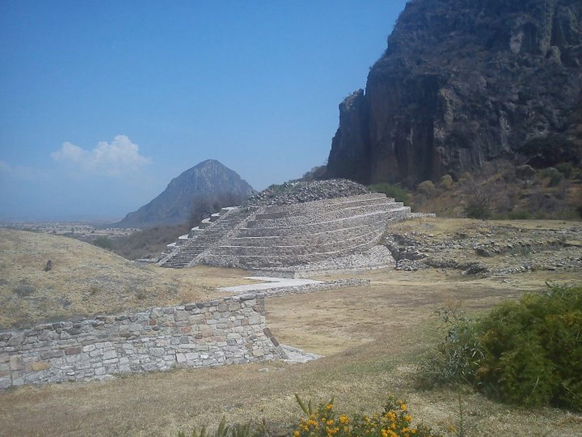 Una estructura olmeca en el sitio arqueológico de Chalcatzingo.