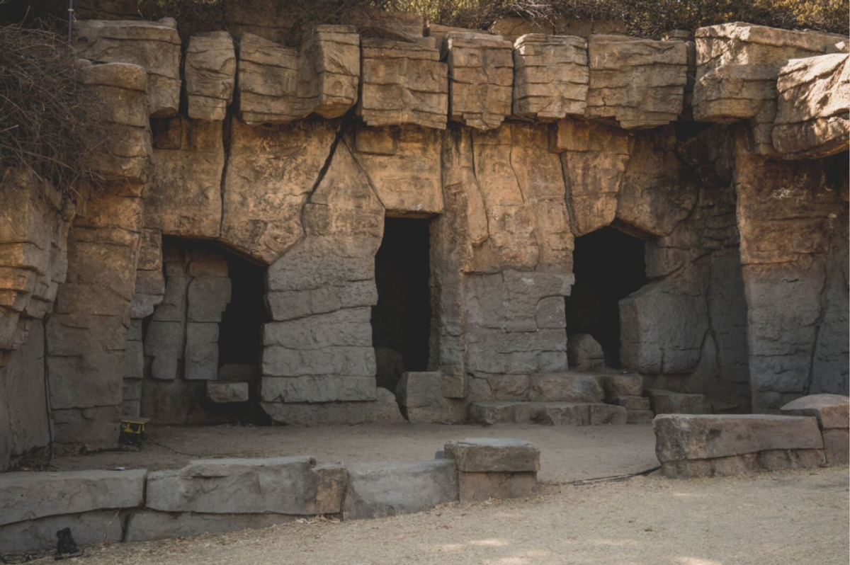 The remaining lion enclosure at the Griffith Park Zoo.