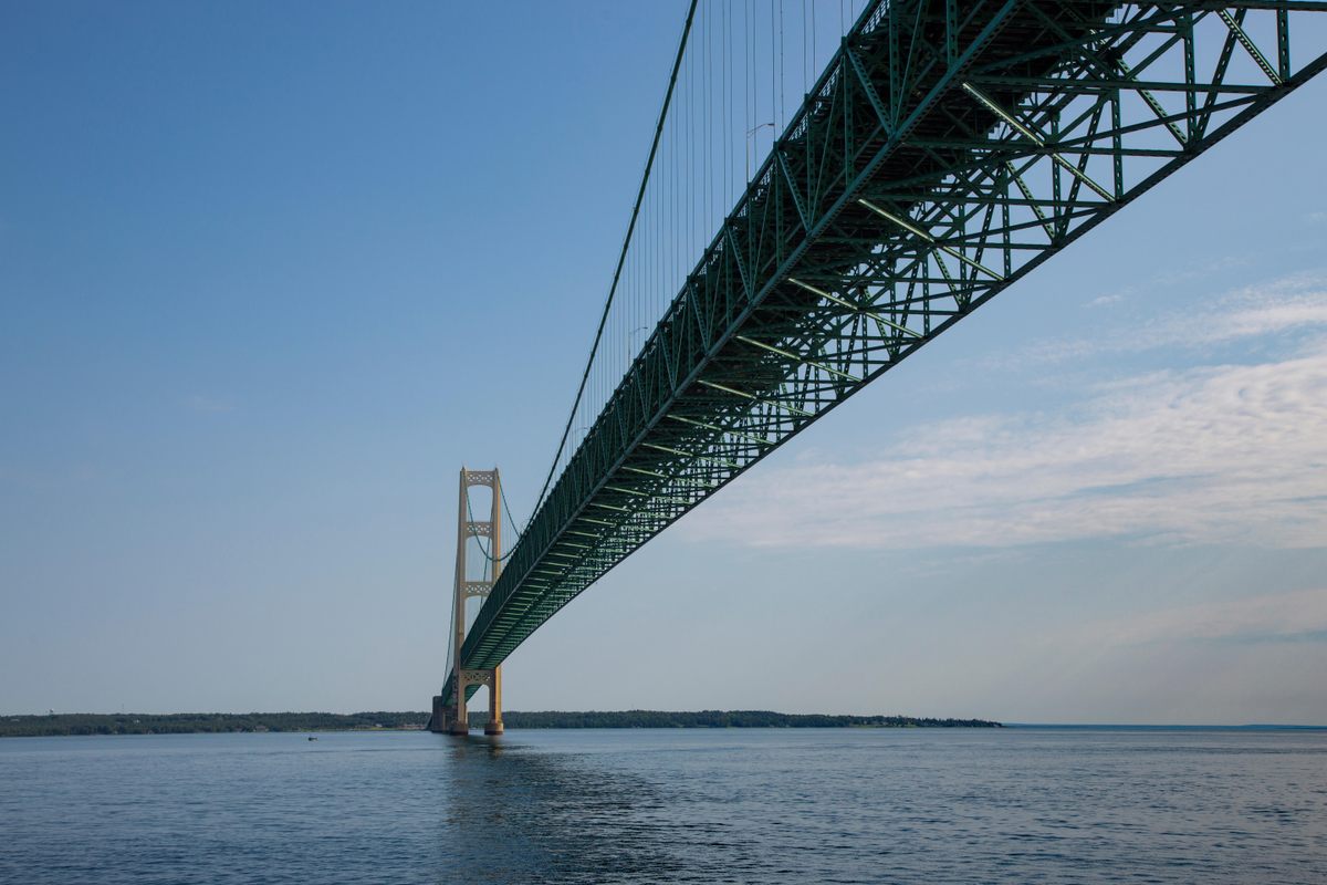 The bridge over the Straits of Mackinac connects the Upper and Lower peninsulas of Michigan.