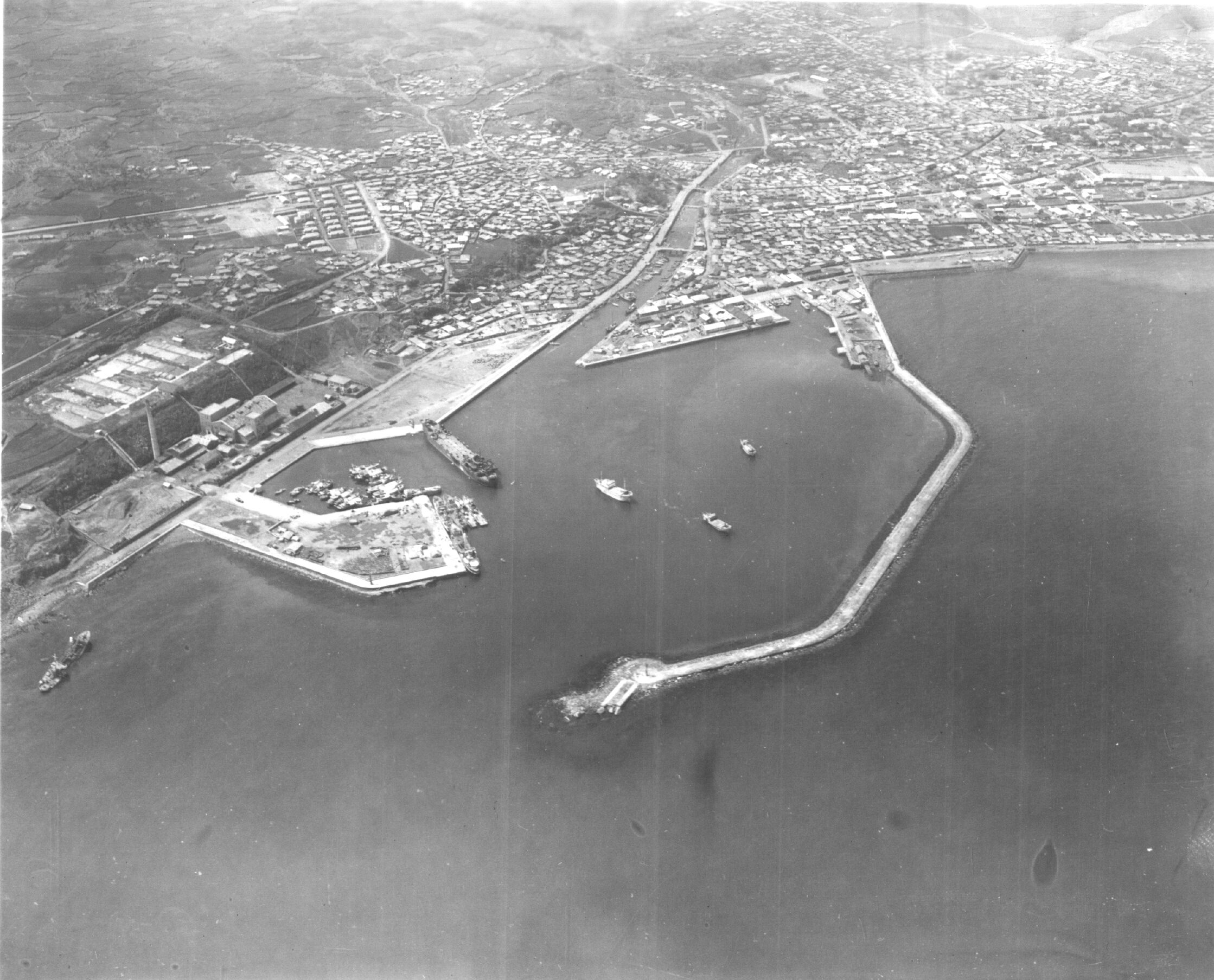 Aerial view of Jeju Island harbor, 1948.