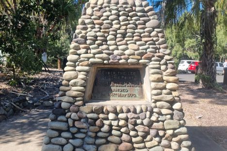 Lt. James Cook Monument Cairn