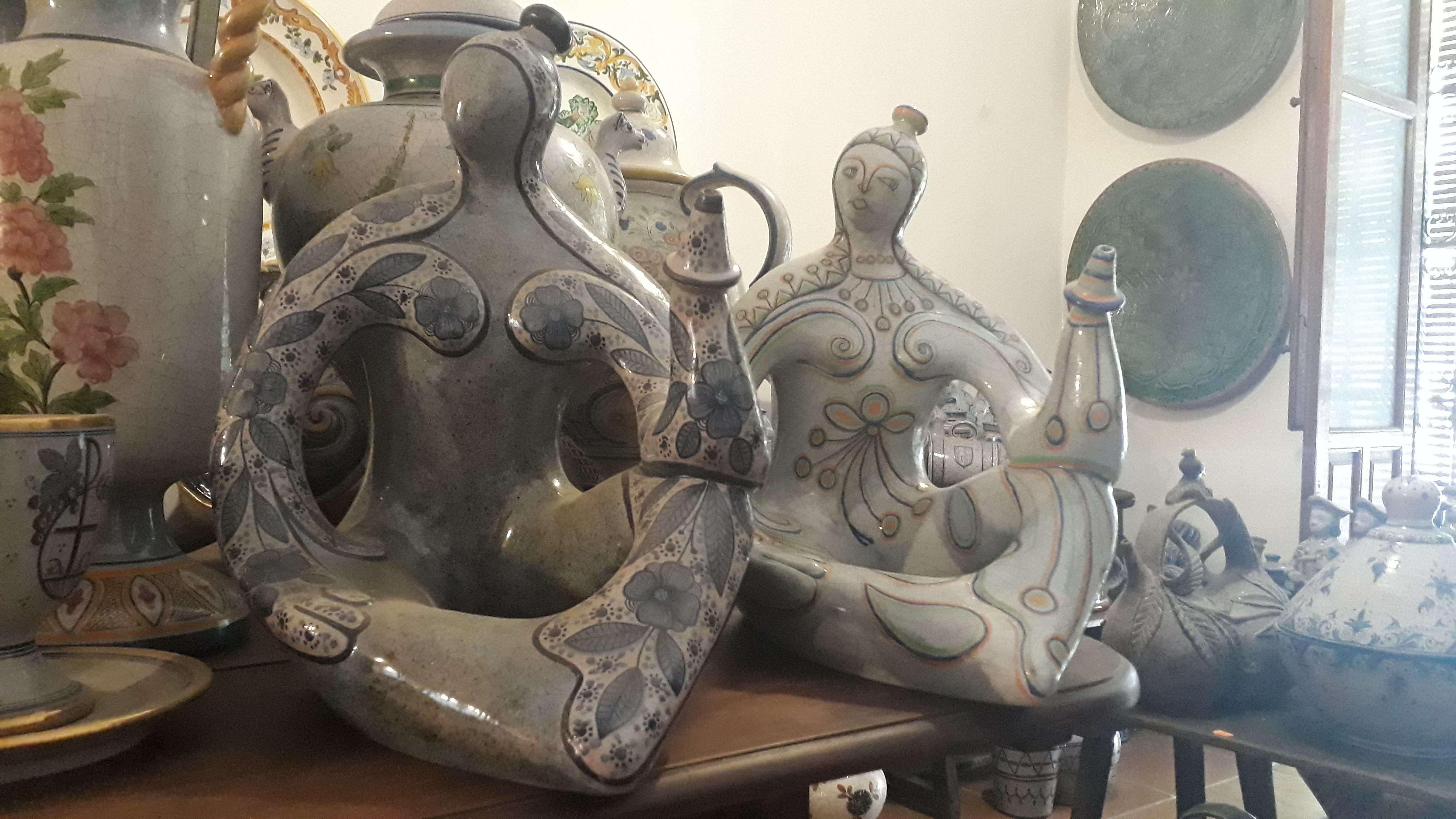 vintage spanish botijo Vintage turtle sahped earthenware jug