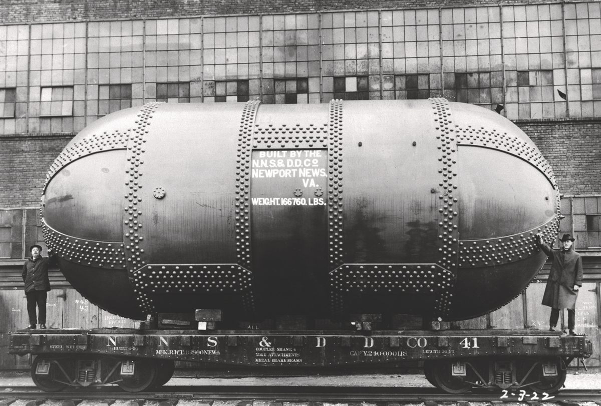 The Variable Density Tunnel (VDT) on a rail car, 1922. The VDT revolutionized wind tunnel technology, and put Langley and NACA at the forefront of aeronautical research in the 1920s.