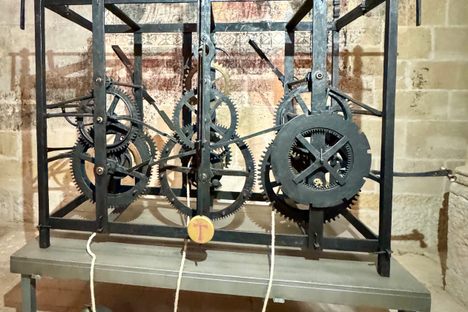 Tarragona cathedral's old clock