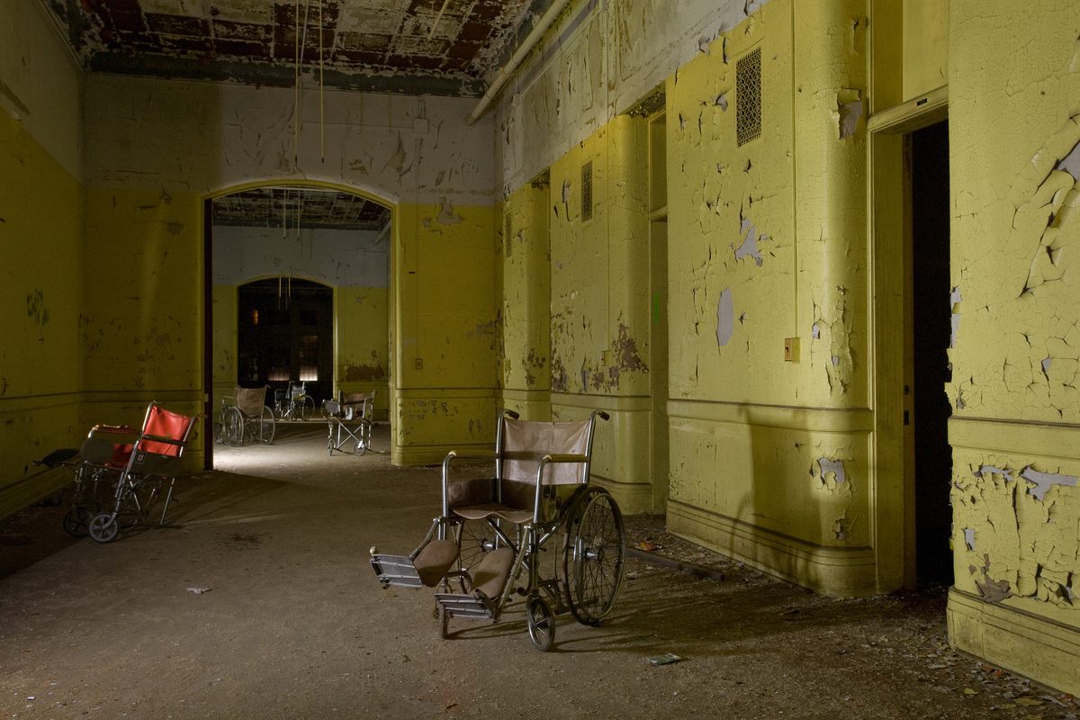 Photographing the Architectural Remains of 19th Century American Asylums