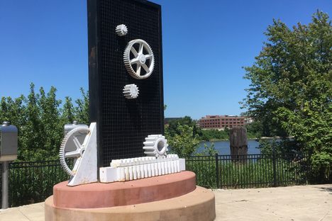 Franklin Street Bridge Monument