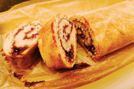 Jam Roly-Poly