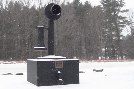 The World's Largest Telephone