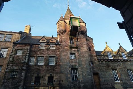 Tolbooth Tavern