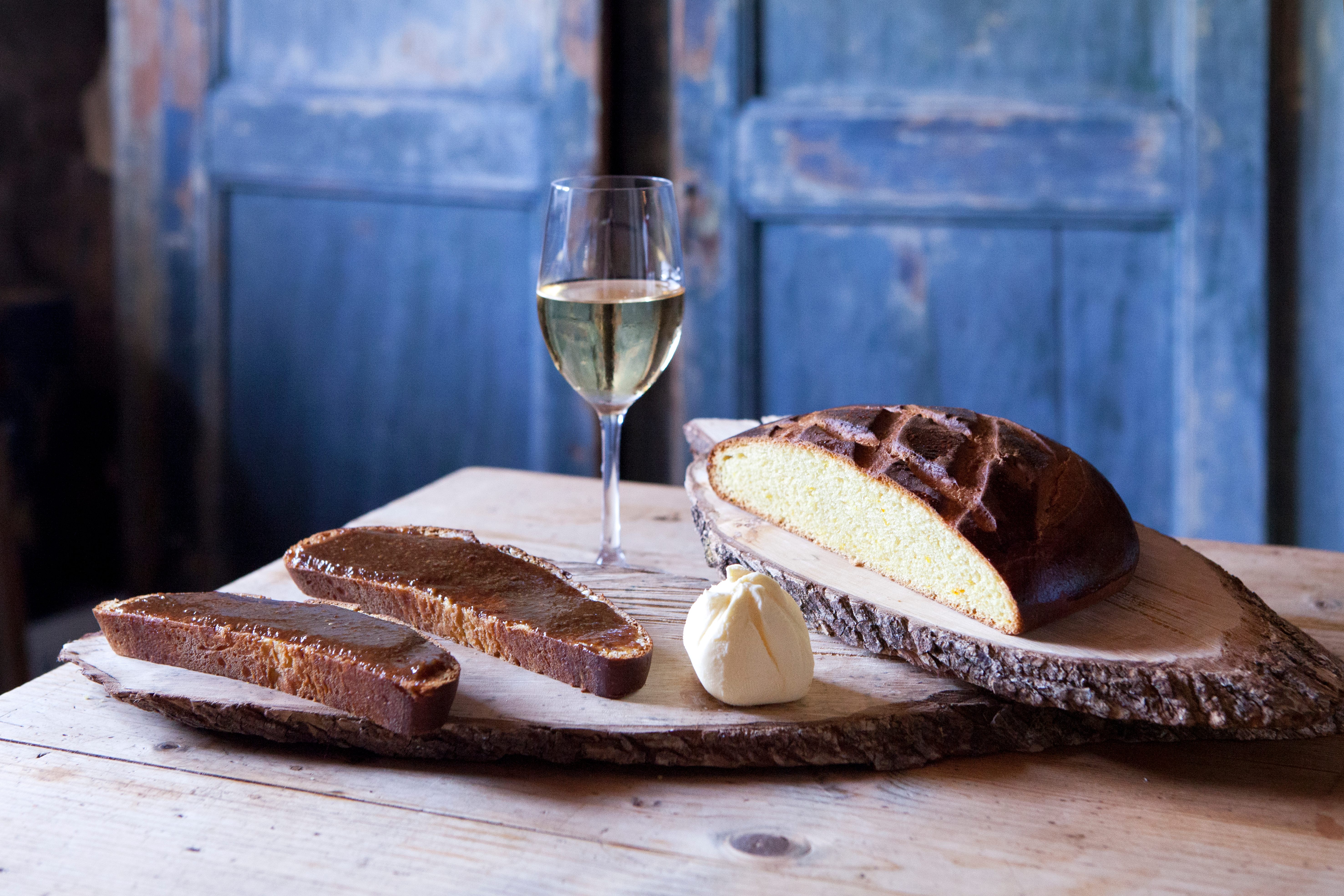 Cuchaule bread with Bénichon mustard.