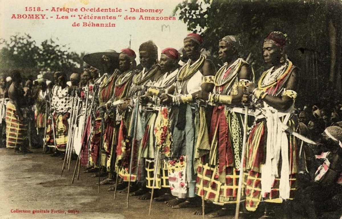 After the second Franco-Dahomean War ended, the army of women was dissolved, because many died in battle. Some who survived are shown here, photographed in 1908. 