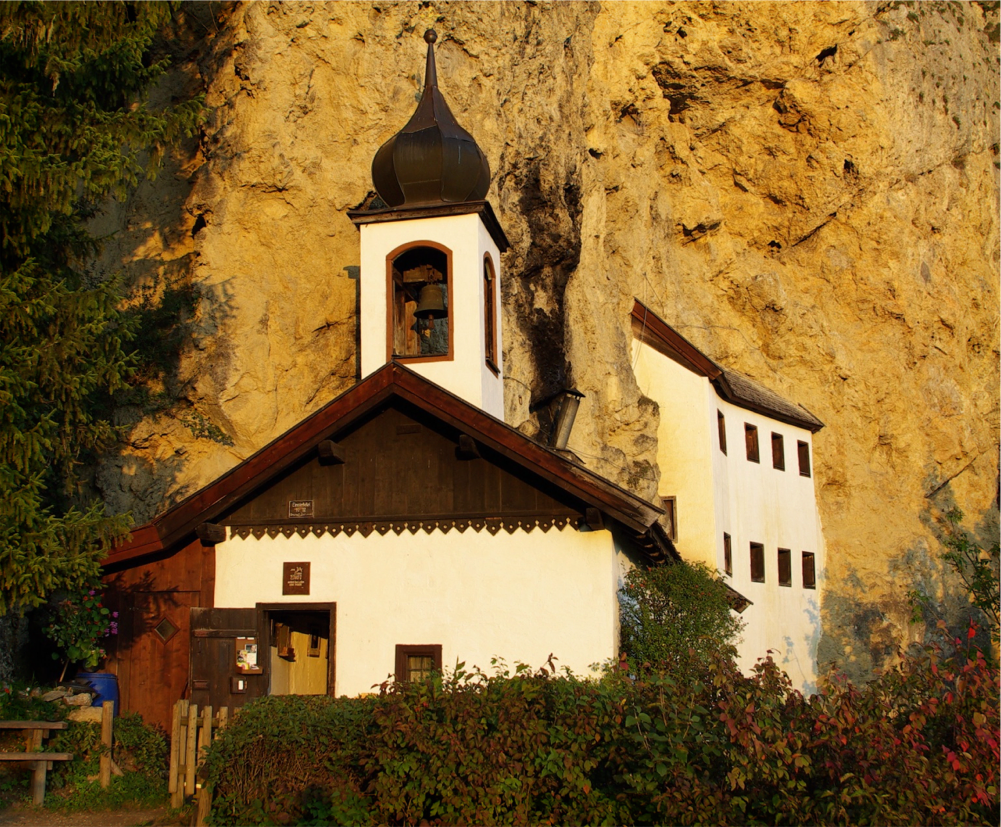 The hermitage in question, with the chapel in the foreground.