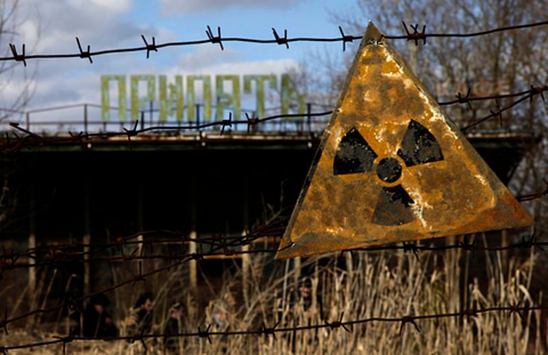 Drinking Vodka With Elderly Settlers Who Refuse to Leave Chernobyl's ...