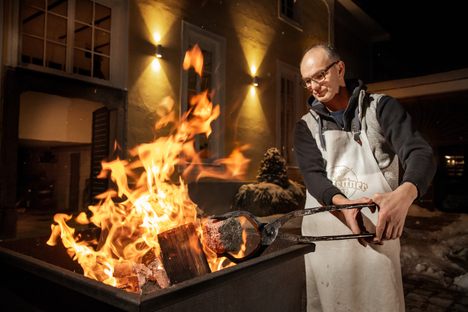 Flaming-hot rocks are the key to Steinbier.