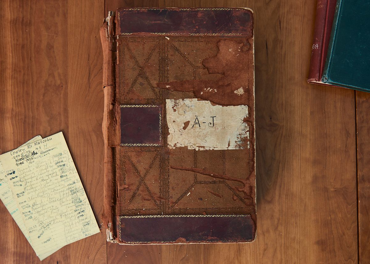 One of two circulation ledgers recording borrowing activity at the Library from 1906-1909. In 1910 the Library switched from ledgers, which it had used since the 18th century, to yellow file cards.
