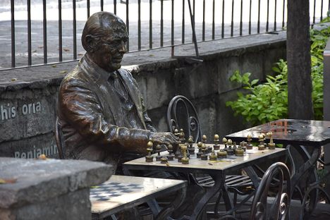 Benjamín Carrión Statue