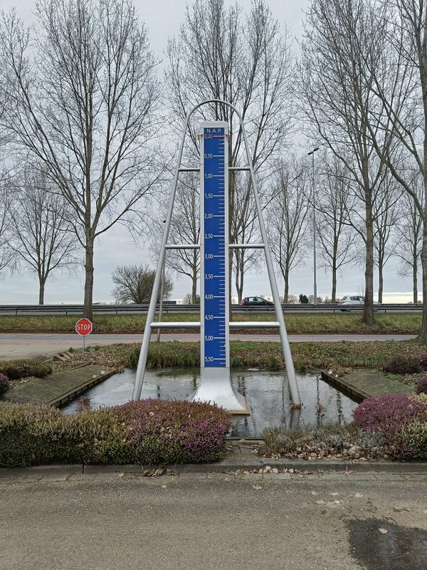 opmerking Deter marionet Laagste Punt van Nederland (Lowest Point in the Netherlands) – Nieuwerkerk  aan den IJssel, Netherlands - Atlas Obscura