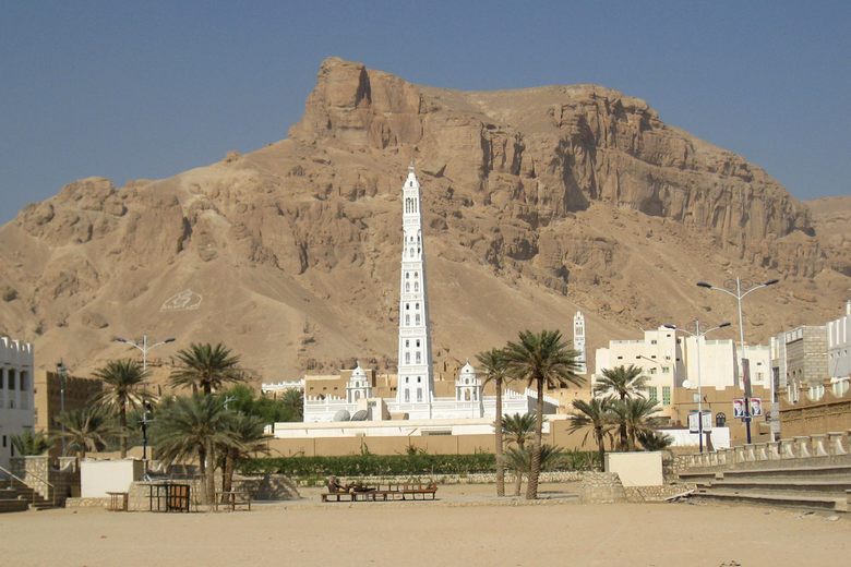 Minaret of Al-Muhdhar Mosque – Tarim, Yemen - Atlas Obscura