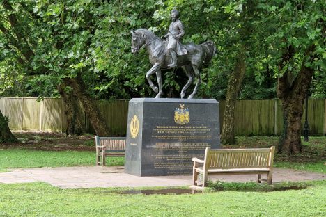 Statue of Maharaja Duleep Singh