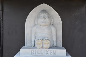 The Billiken statue of Nagareyama.