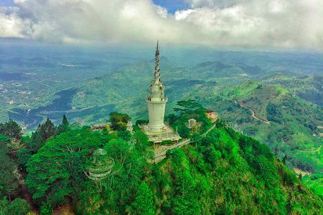 Ambuluwawa Tower
