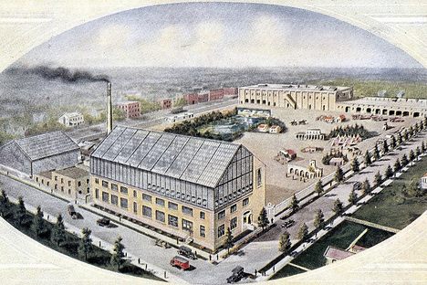Selig's Chicago studios, extant building in the foreground
