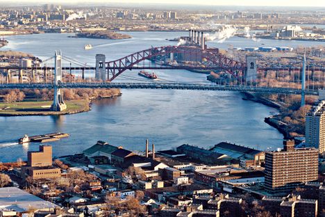 Hell Gate, as seen from over Queens, connects New York Harbor to Long Island Sound, resulting in chaotic currents. 