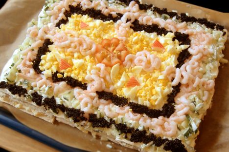 This sandwich cake comes with prawns, egg, caviar, and cucumber.